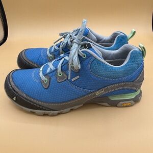 Ahnu Women’s waterproof hiking shoes size 9